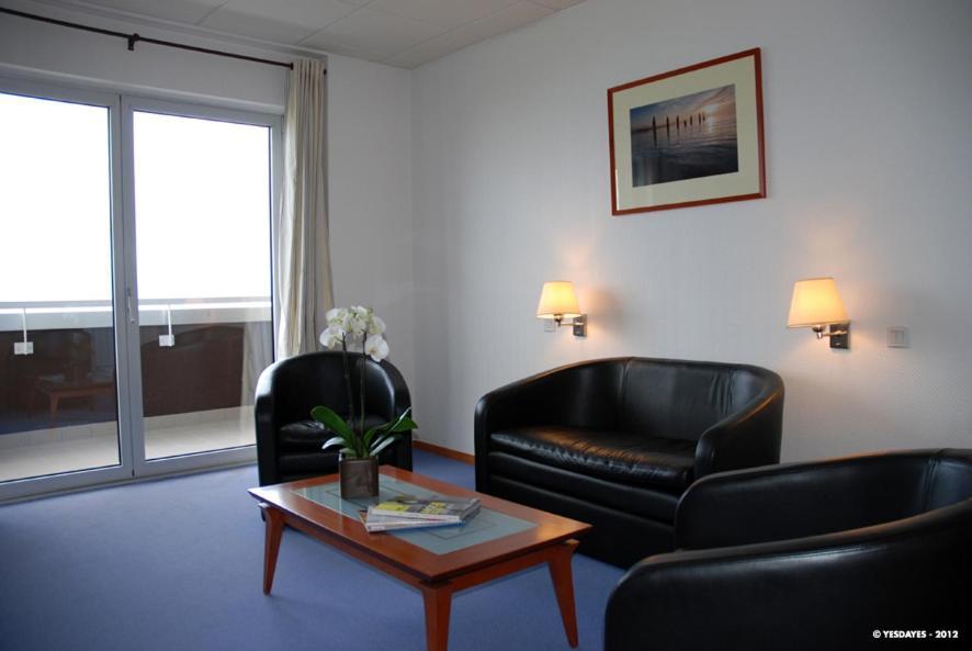 Hotel Savoie Leman Thonon-les-Bains Room photo